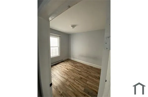 Building Photo - 31 Riverview Pl #5
