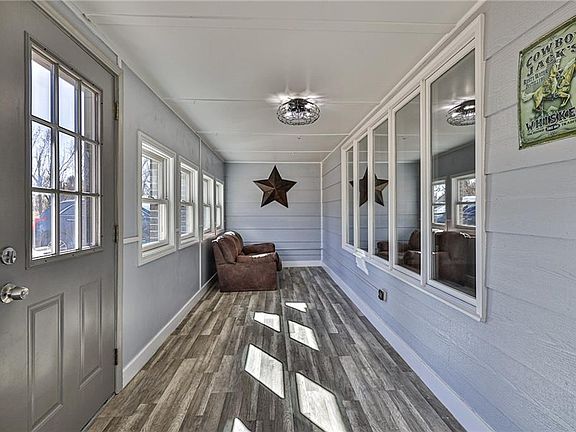 4th image of 18748 Chmidling Dr