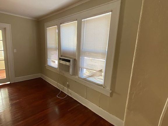4th image of 801 23rd Ave N