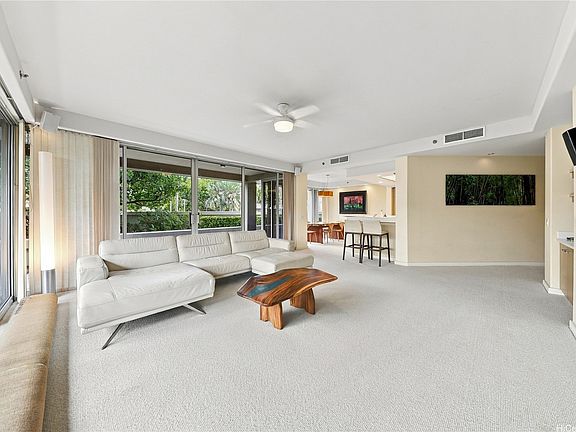 2nd image of 1 Keahole Pl APT 2113