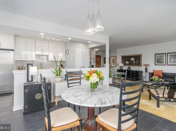 400 Madison St APT 409, Alexandria, VA 22314