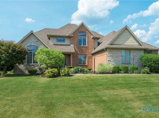 7736 Honeysuckle Dr, Maumee, OH