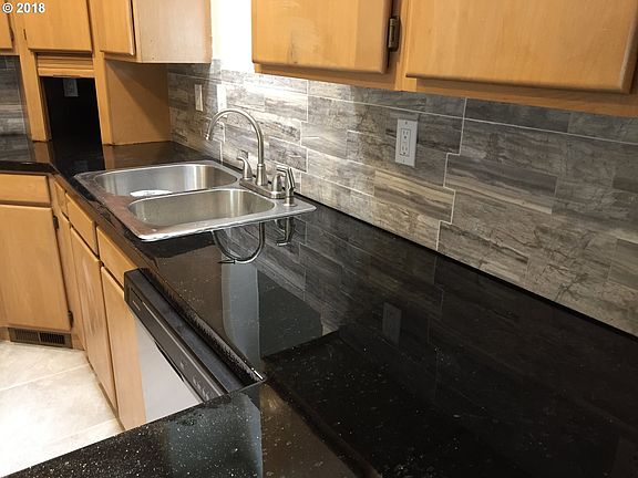5th image of 2603 Watson Ave