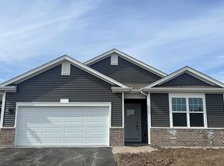 6285 Maple Glen Dr, Wonder Lake, IL 60097