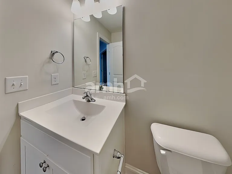409 Forest Glen Dr — Photo 16