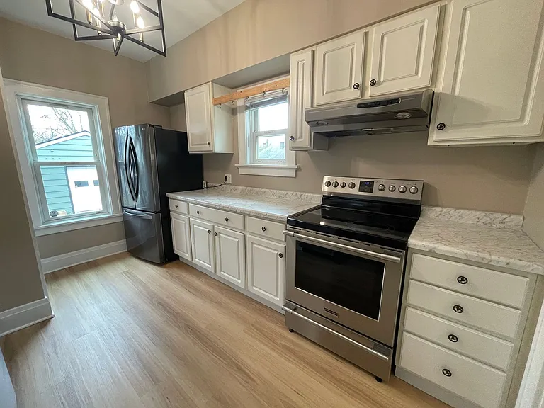 827 Single Ave — Photo 7