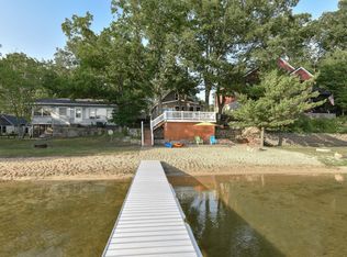 16095 Pretty Lake Dr, Mecosta, MI