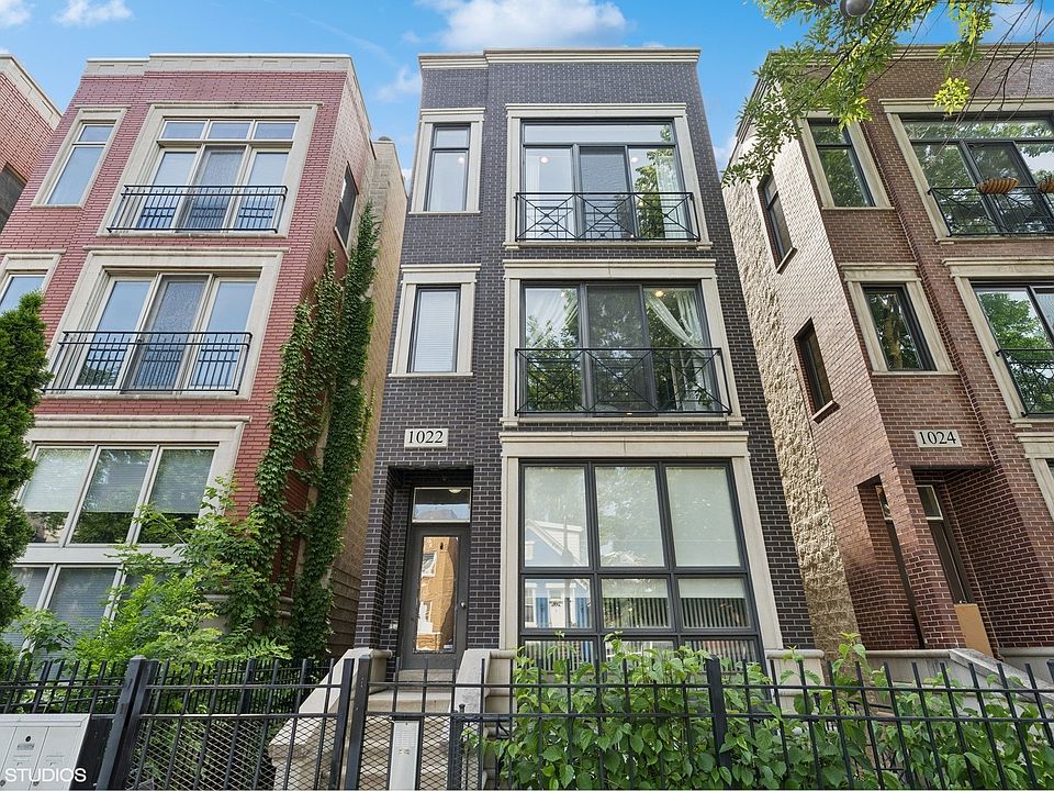 1st image of 1022 N Paulina St APT 3