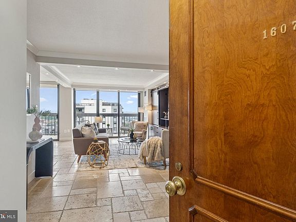 2nd image of 400 Madison St APT 1607
