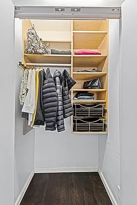 Sold by Hauseit LLC | media 8