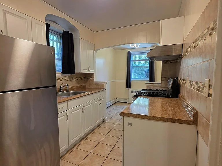 3002 Wilson Ave — Photo 1