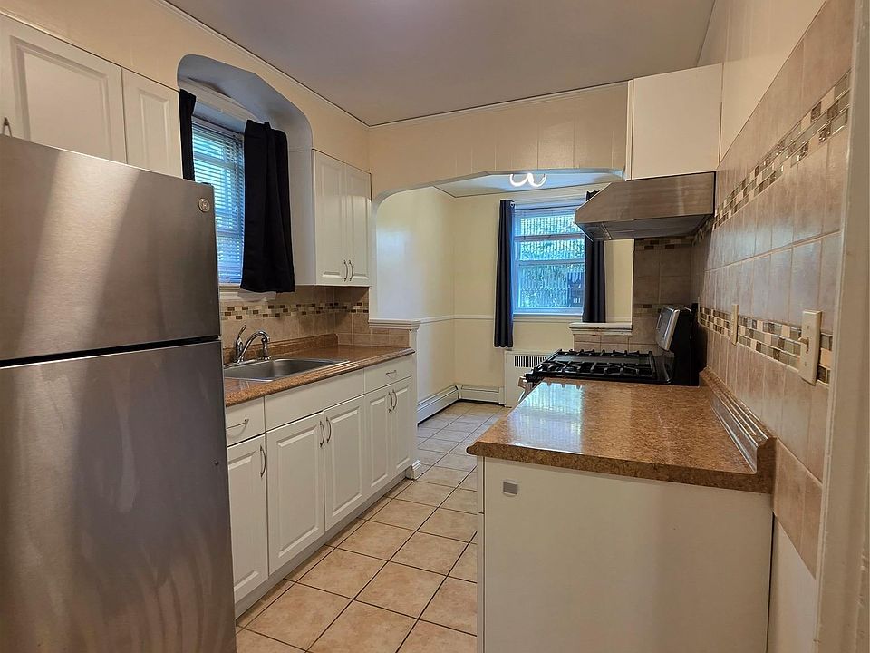 1st image of 3002 Wilson Ave