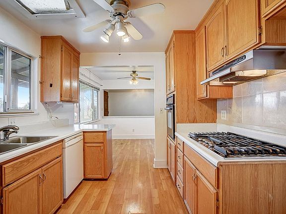 3rd image of 416 Ridge Avenue
