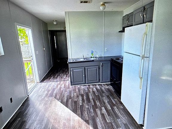 2nd image of 4405 Old Jeanerette Rd #23
