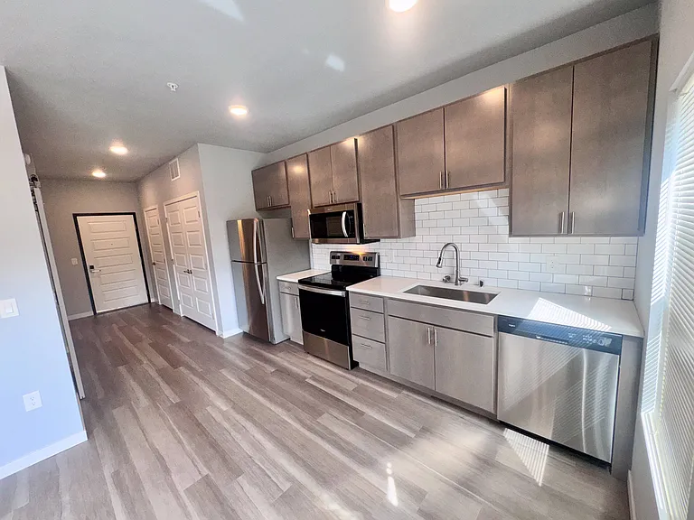 Flats at Neill Park — Photo 19
