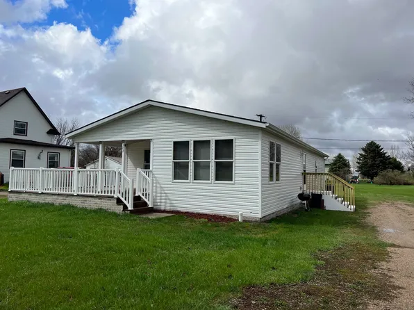 302 Oakley Dr, Glenburn, ND 58740