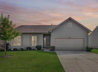 1152 Crystal Creek Pkwy, Wentzville, MO 63385