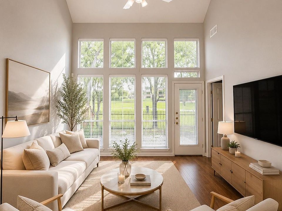 1st image of 2219 Ridge Wood Ln