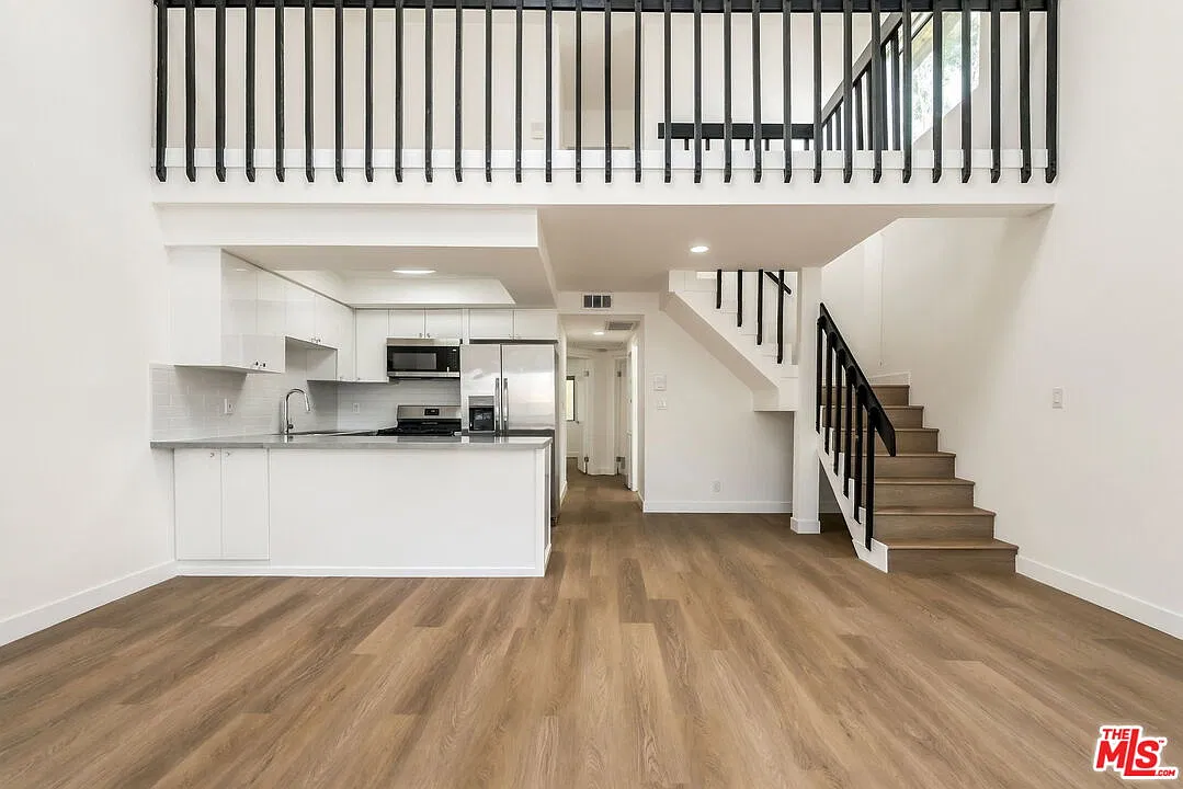 4 bed, 4.0 bath, $5,977 — Photo 1