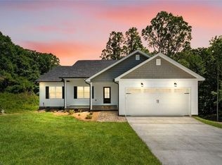 849 Greystone Rd, Asheboro, NC 27203