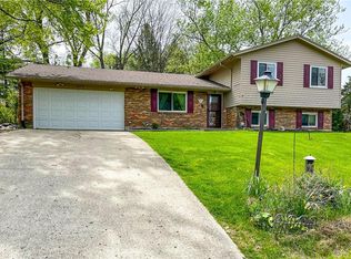 3675 Blythewood Dr, Dayton, OH 45430