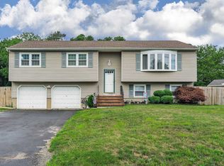 604 N Lake Shore Dr, Brick, NJ 08723