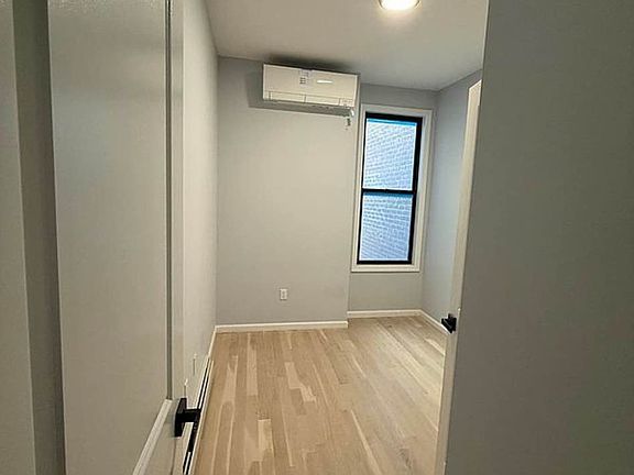4th image of 23-20 Ditmars Blvd #2