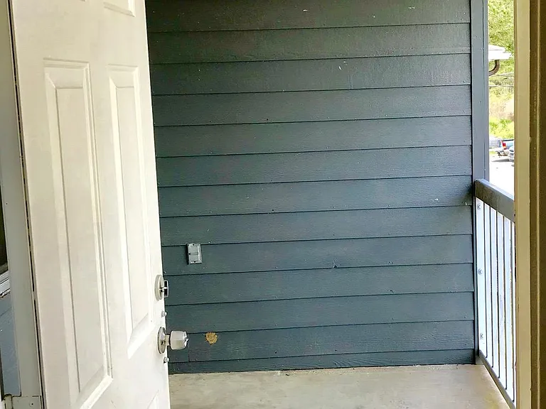 5828 Valley Dr — Photo 12