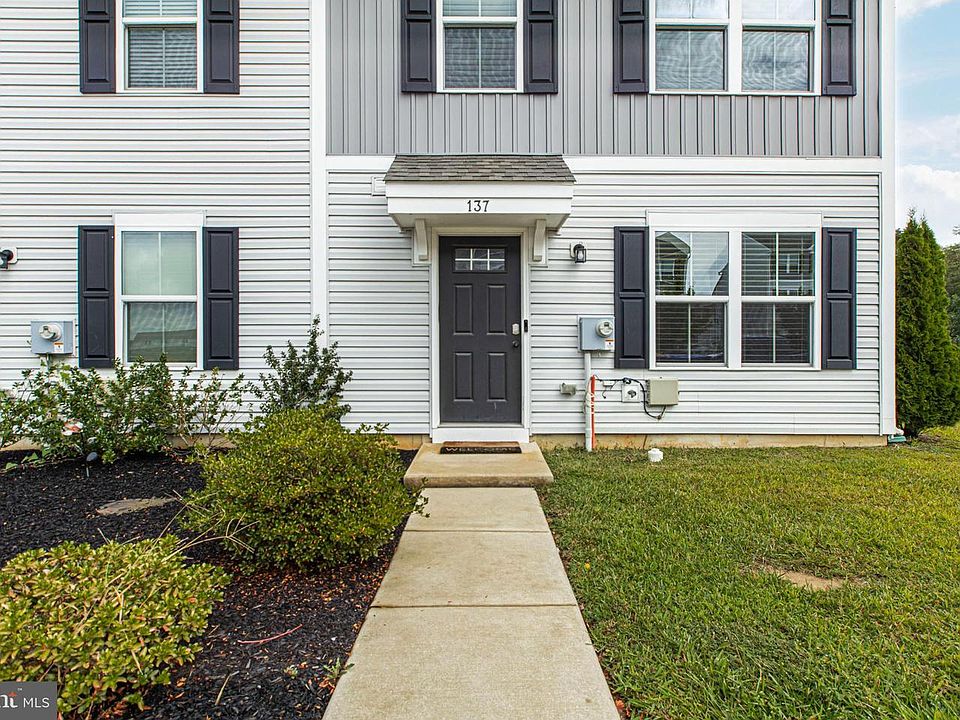 1st image of 137 Wye Oak Dr