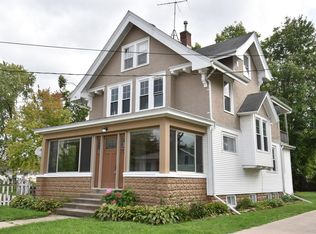 417 Prospect Ct, Waukesha, WI 53186