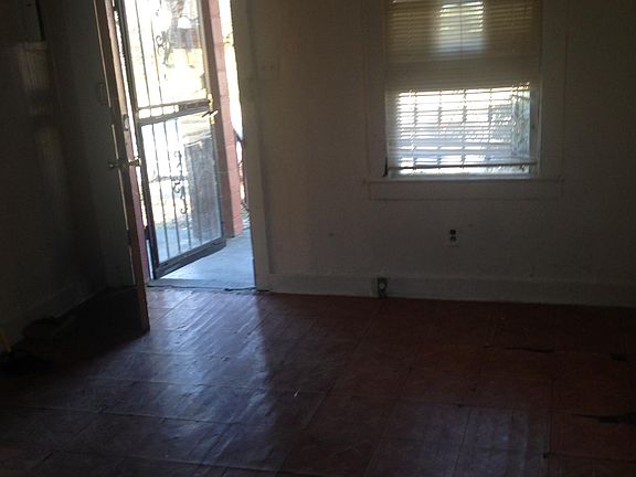 4th image of 81 E Trigg Ave