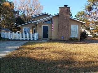 2020 Blackfriars Rd, Fayetteville, NC 28304