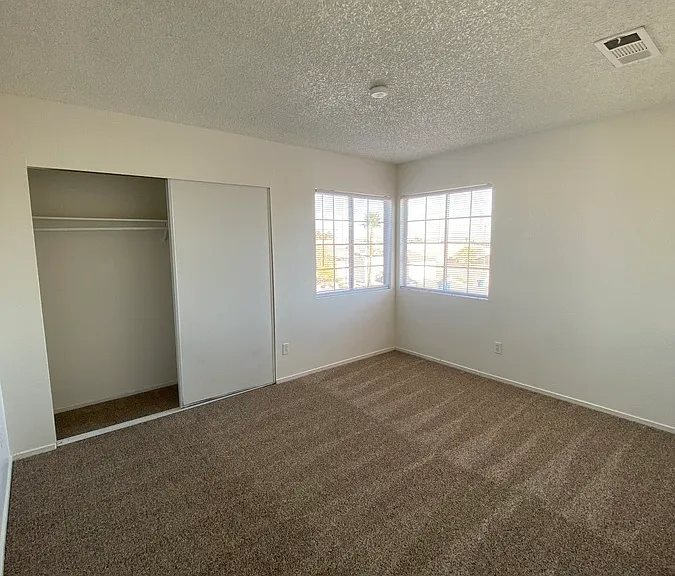 5413 Harmony St — Photo 11