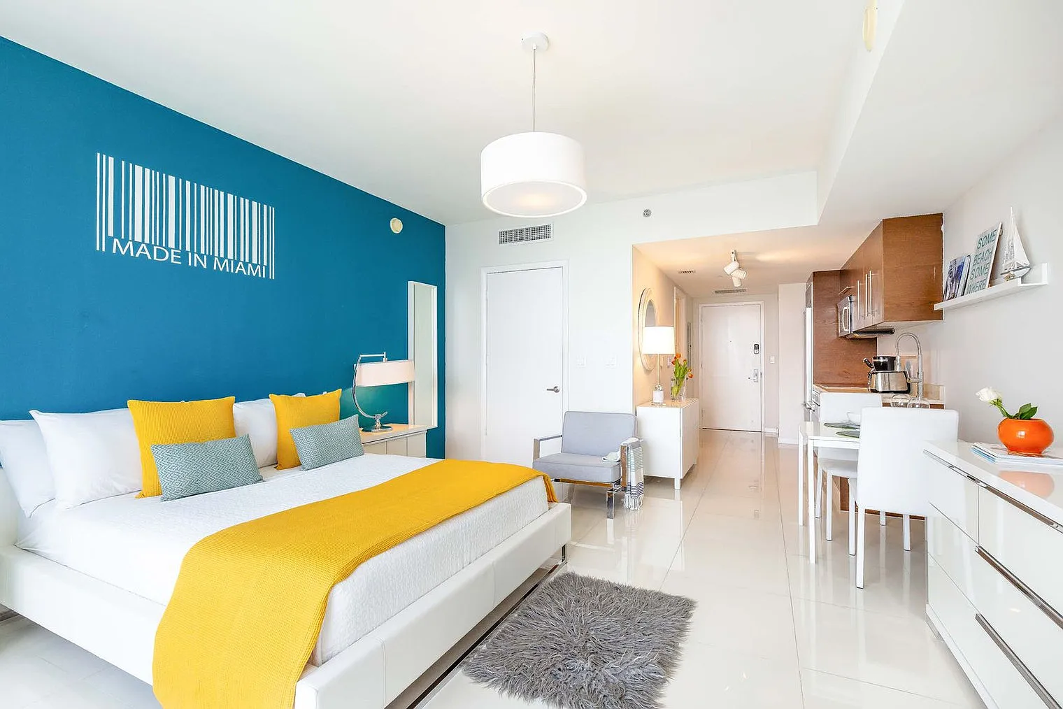 Studio, 1.0 bath, 484 sqft, $2,732 — Photo 3