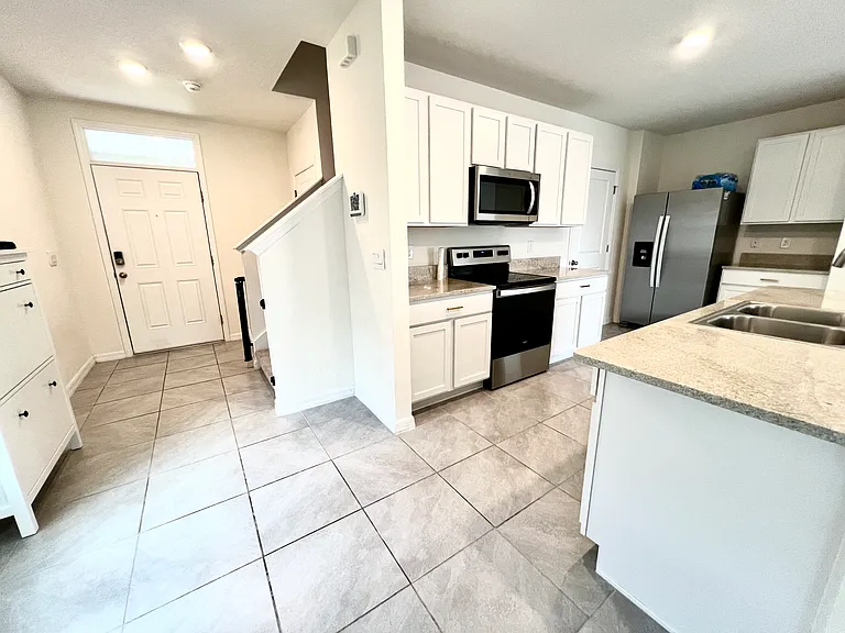 5663 Hollingworth Trl — Photo 6