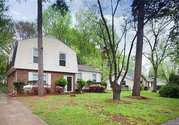3rd image of 4819 Farm Pond Ln