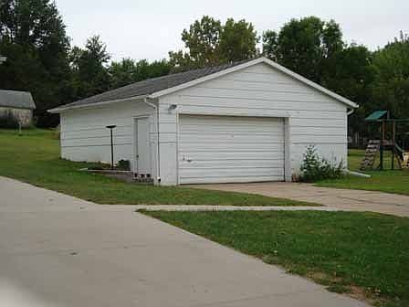 2nd image of 1311 6th St
