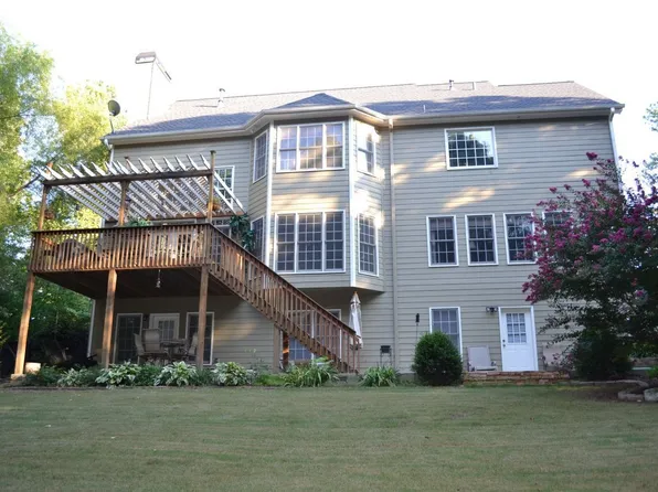 812 Holly Rdg, Canton, GA 30115