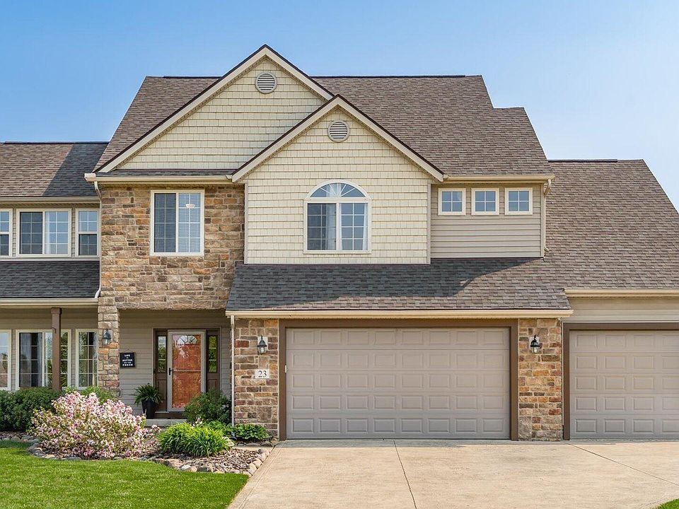 1st image of 23 Fieldcrest Dr