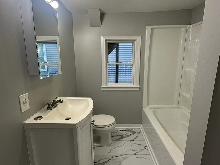 27 Salem St #1 — Photo 3