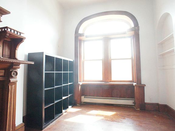 5th image of 135 W 122nd St APT 2