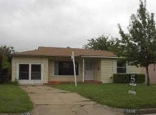 3205 Marys Ln, Fort Worth, TX 76116