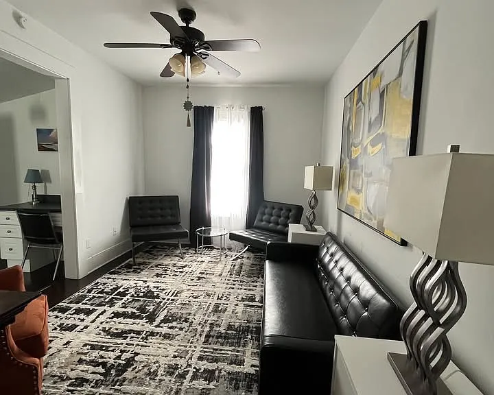 132 King St #2 — Photo 6