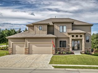 19706 Nina St, Omaha, NE 68130