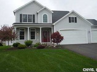 102 Norbert Pl, Minoa, NY 13116