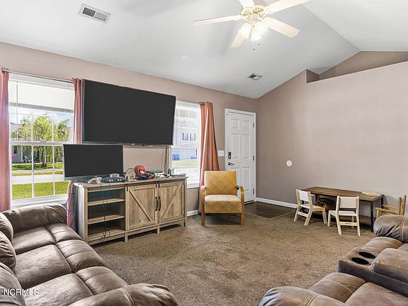 5th image of 117 Willowbend Drive