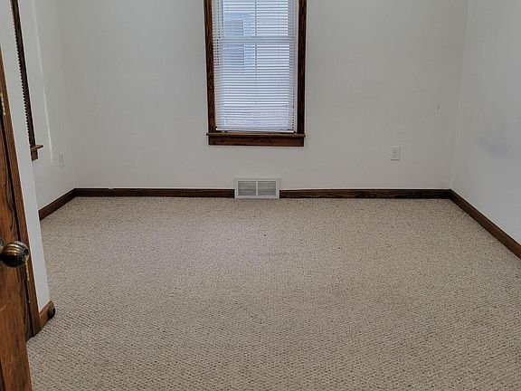 4th image of 114 S 4th St