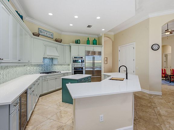 3rd image of 7397 Byrons Way