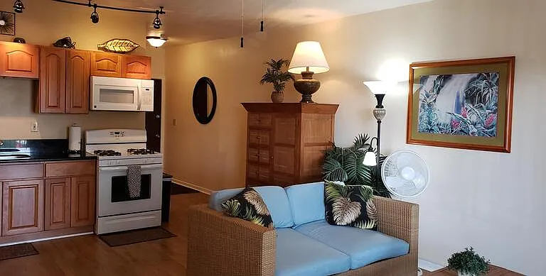 355 Kalanianaole St #332 — Photo 3