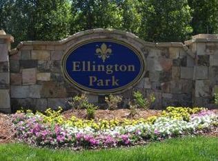 3 Ellington Creek Ln, Greer, SC 29651